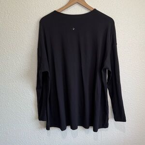 Lululemon Back In Action Top Women 12/XL Black High Low Long Sleeve Athleisure